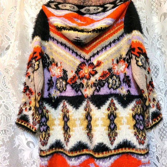 VertigoParis Womens Sz L Super Soft Colorful Aztec Print Cardigan Sweater w/Hood - Picture 5 of 9
